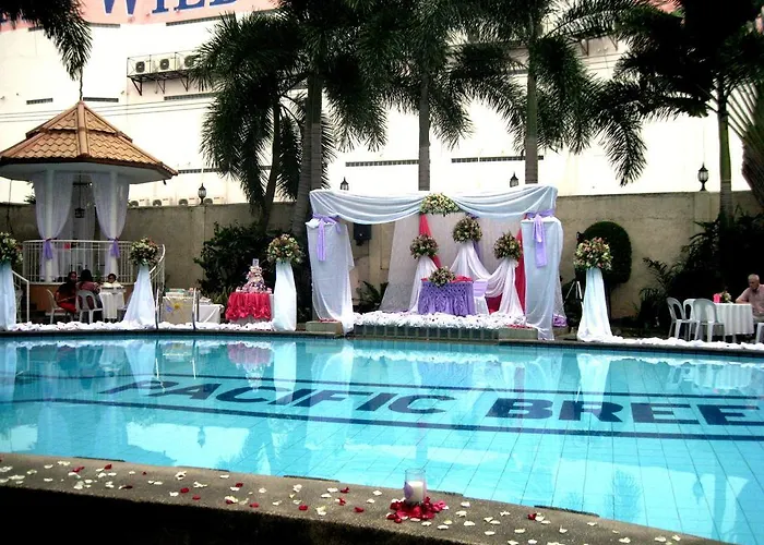 Pacific Breeze Hotel And Resort