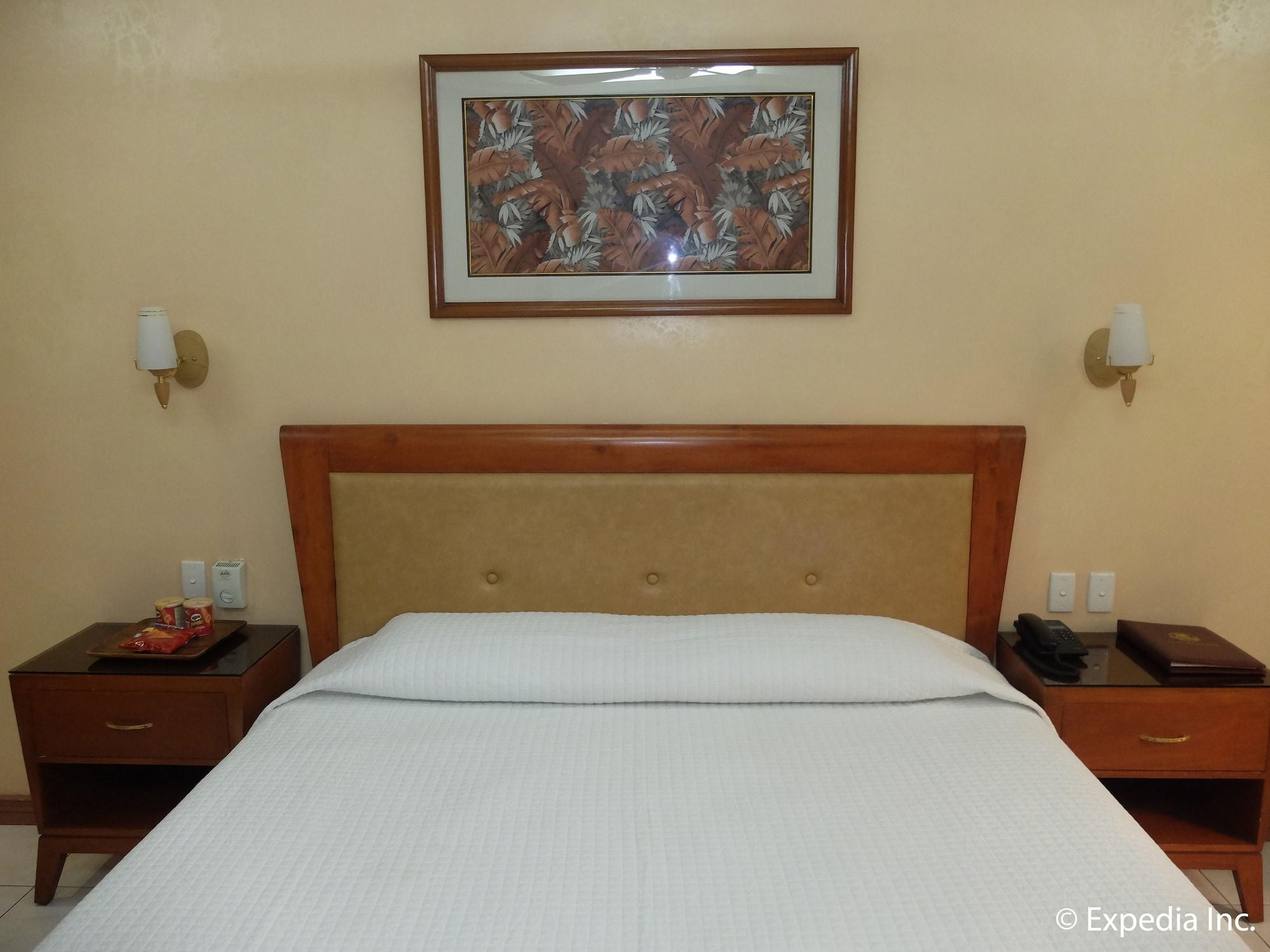 Hotel Pacific Breeze And Angeles