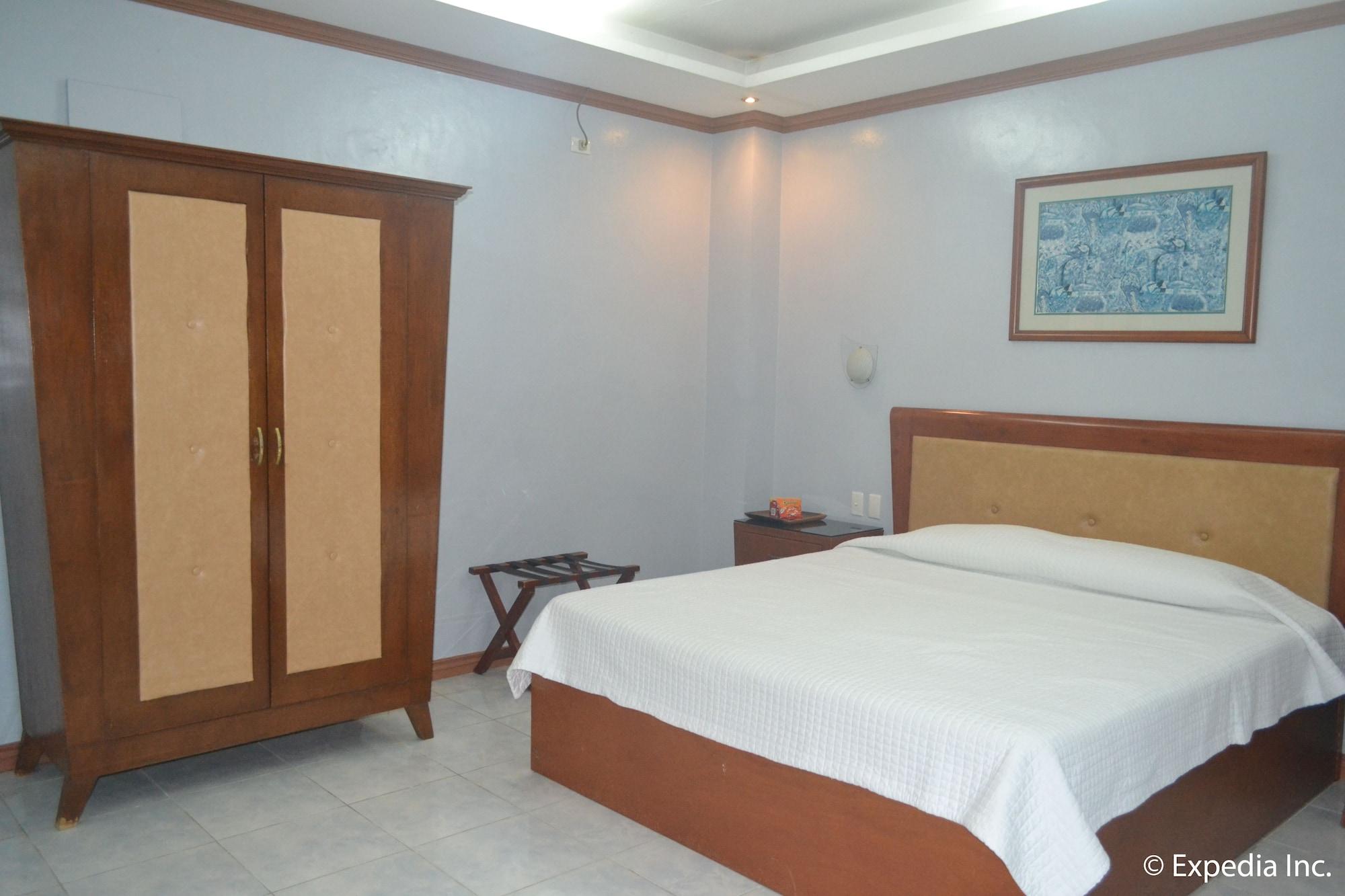 Pacific Breeze And Hotel 3*