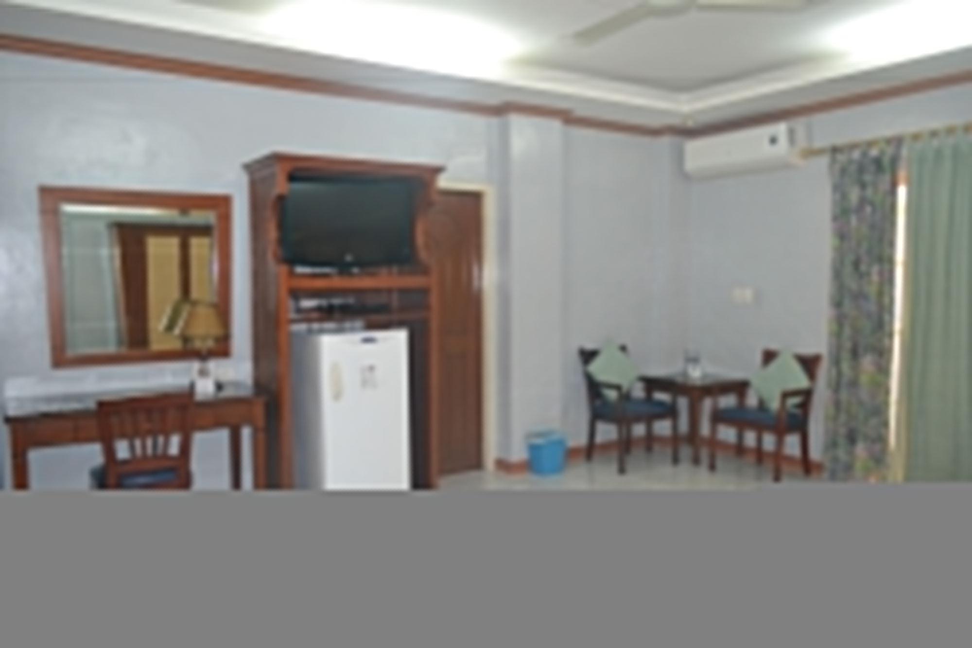 Hotel Pacific Breeze And